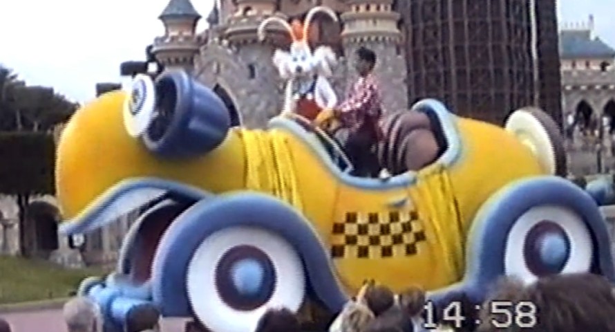 Screen-Capture aus einer VHS: Hier 1995 Disneyland Paris